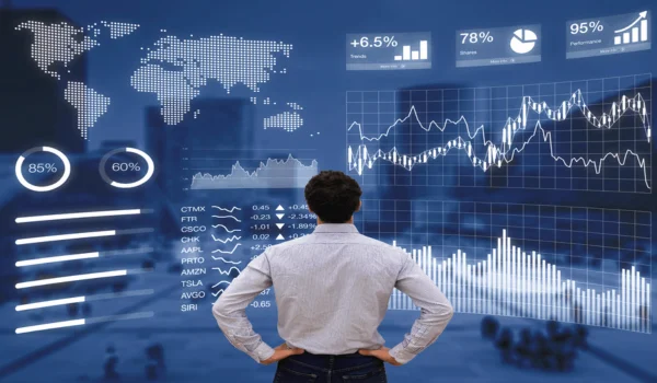 Multiple Benchmark by Investors